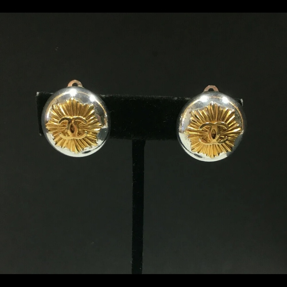Chanel Coco Mark Metal Clip Earrings - Picture 6 of 12